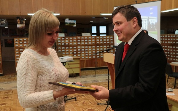 Жителі Херсонщини отримали нагороди до Дня Соборності України
